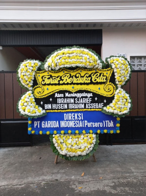 Papan Bunga Duka di Menganti